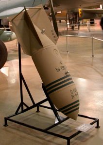 SC250_bomb_at_National_Museum_of_the_United_States_Air_Force